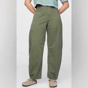 NWOT GAP Women's High Rise Olive Jeans